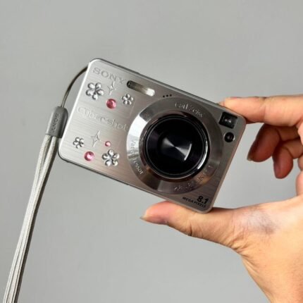 Used Digital Camera | Sony Cybershot Digital Camera in silverDSC-W130 8.1MP | Complete Set