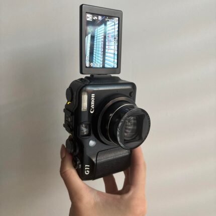 Canon PowerShot G11 10MP 5x zoom digital camera