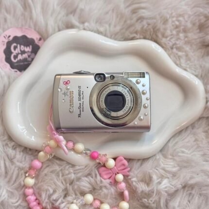 Used Digital Camera | Canon sd850 is digital camera | 8MP | Complete Set