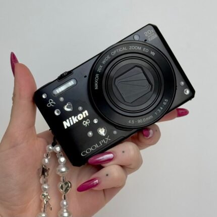 Used Digital Camera | Nikon Coolpix S7000 Digital Camera Bundle | Complete Set